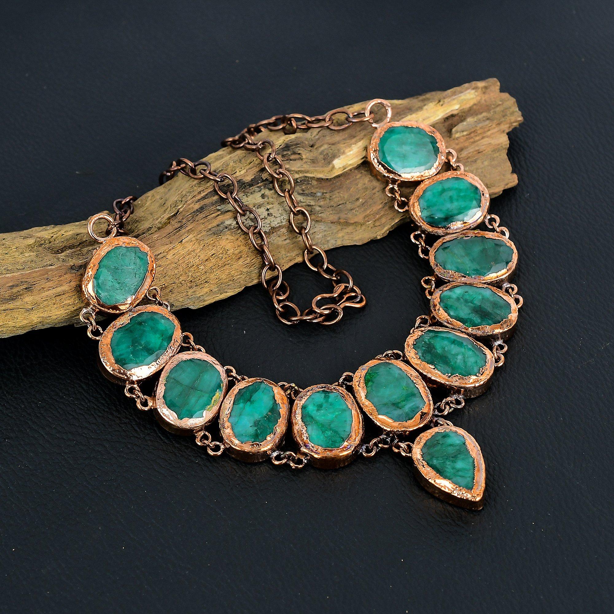 Collier en pierres précieuses émeraude Bijoux en pierres précieuses, collier électroformé en cuivre, collier en chaîne réglable fait main Cadeau pour bijoux d'anniversaire