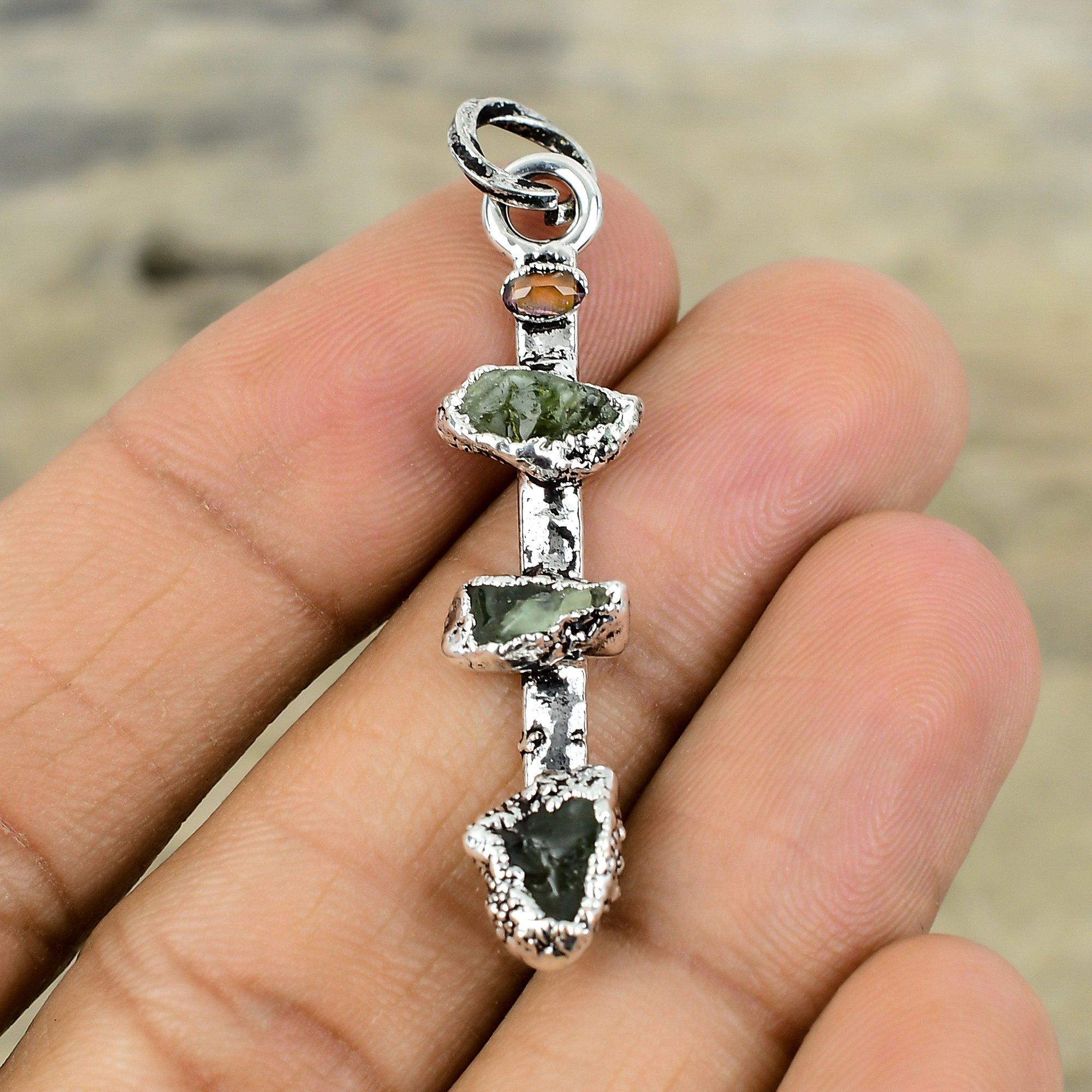 Aquamarin Rohanhänger Elektrogeformter Kupferanhänger Versilberter Anhänger Edelsteinanhänger Handgefertigter Anhänger Elektrogeformter Schmuck als Geschenk