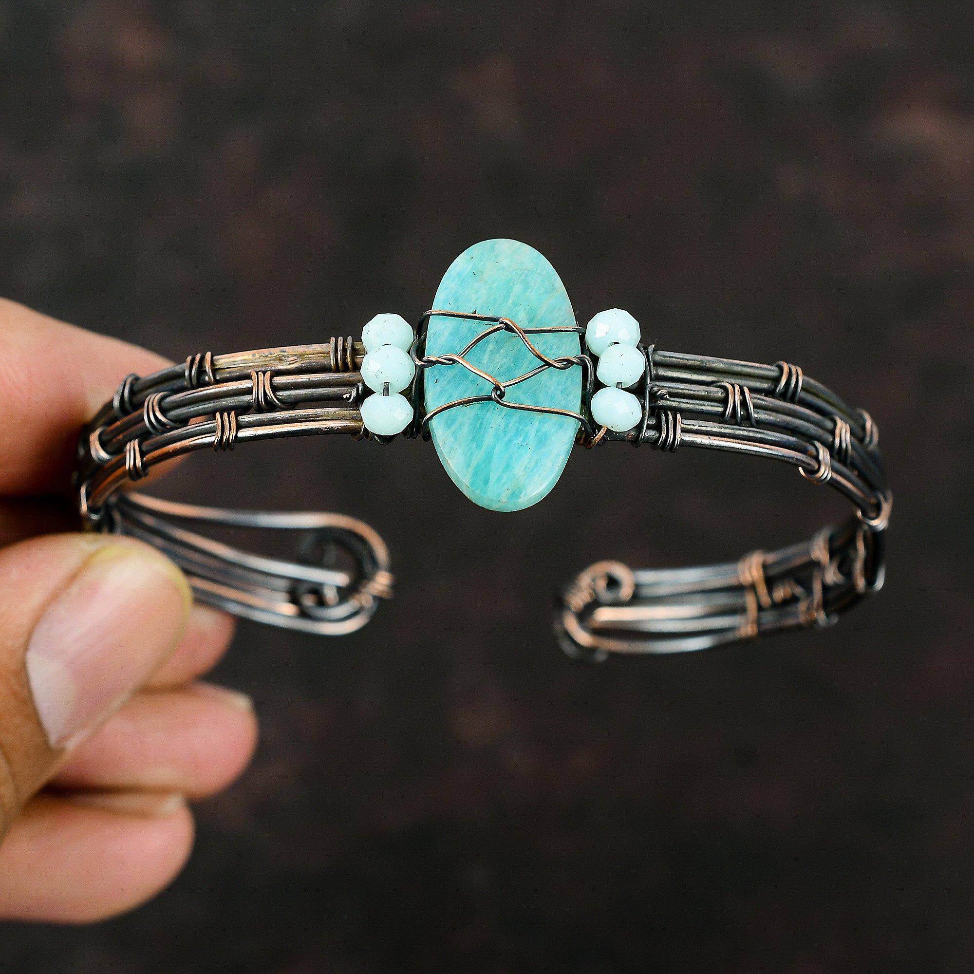 Bracelet en perles d'amazonite et de calcédoine bleue Bijoux enveloppés de fil de cuivre Bracelet manchette réglable Bracelet en pierres précieuses fait à la main Cadeaux de Noël