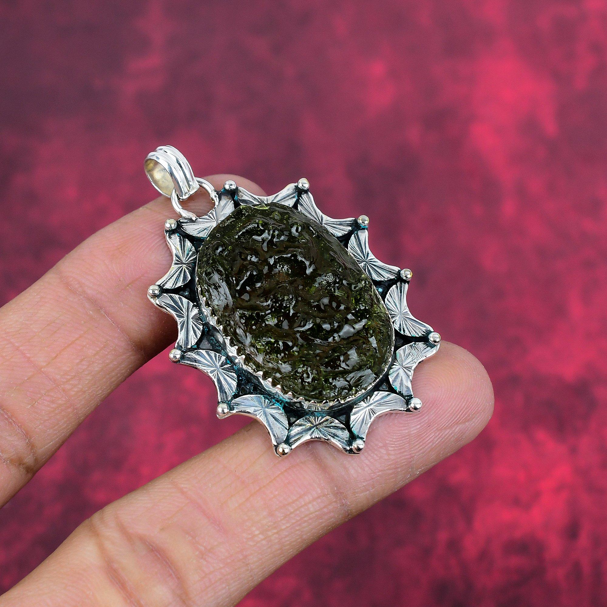 Pandantiv moldavit, bijuterii din argint solid 925, pandantiv cu pietre prețioase, cadou pentru bijuterii delicate realizate manual.