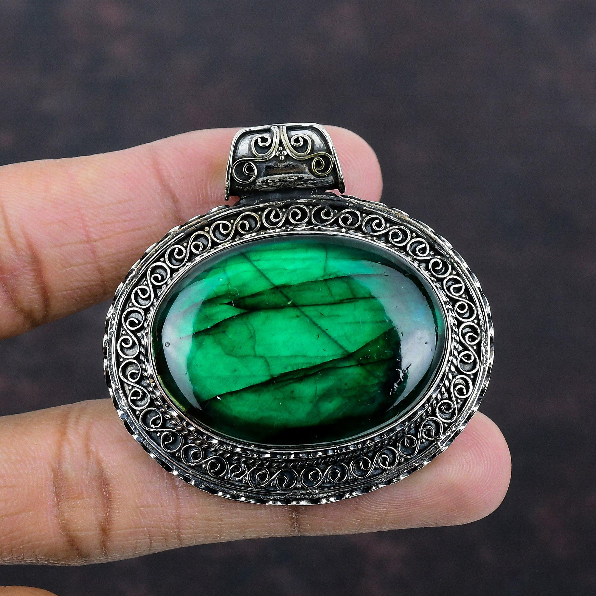 Prívesok z drahokamov s labradoritom Green Fire 925 Strieborný prívesok Ručne vyrábaný prívesok z labradoritových šperkov Darček pre ňu Elegantný vintage prívesok