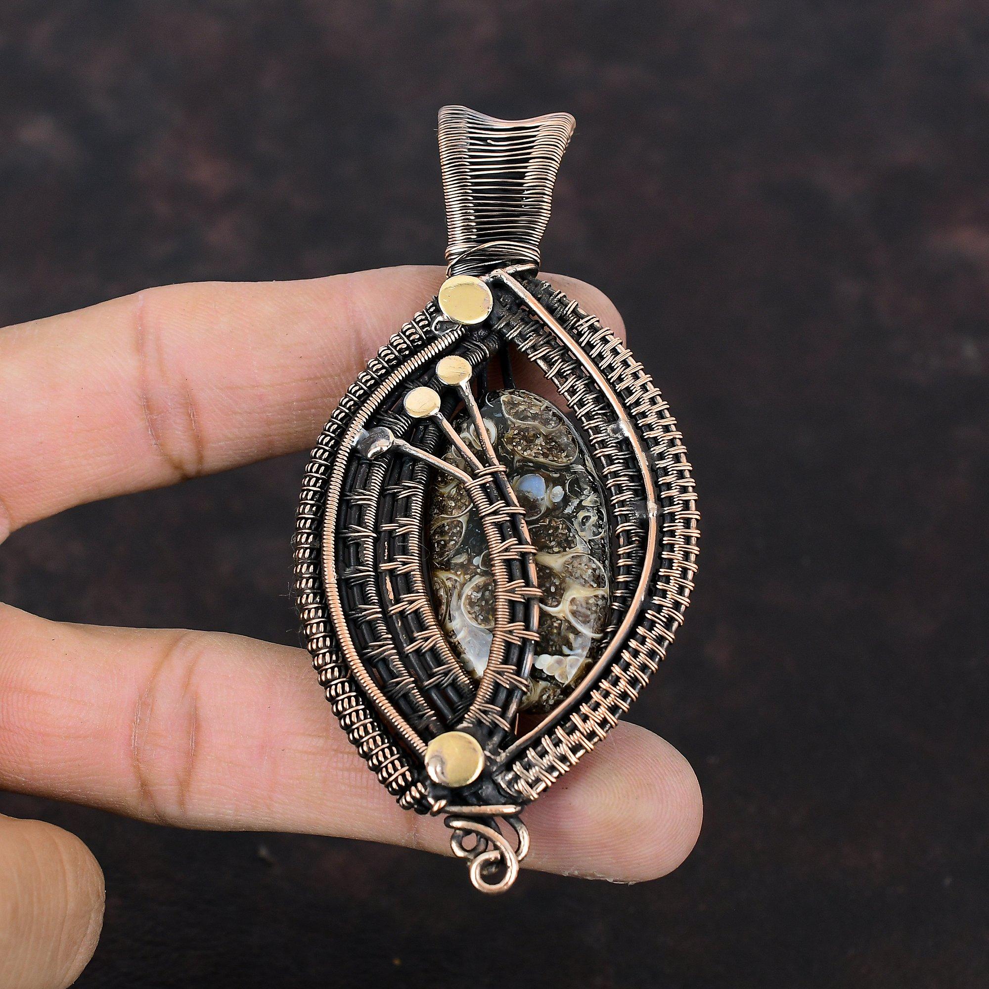 Pendentif Agate Turritelle Pendentif Enveloppé de Fil de Cuivre Pendentif Pierre Précieuse Bijou Agate Turritelle Pendentif Fait Main Pour Cadeau Bijou en Fil de Cuivre