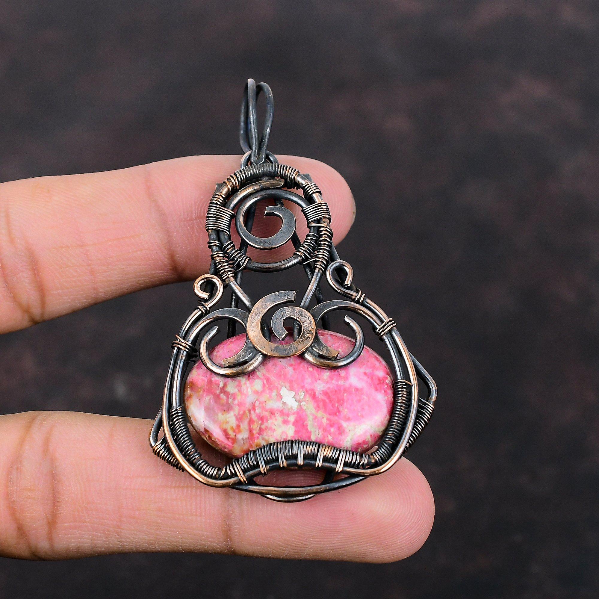 Pandantiv cu piatră prețioasă Thulit, bijuterii înfășurate din sârmă de cupru, pandantiv lucrat manual, pandantiv din cupru, bijuterii Thulit, pandantiv delicat înfășurat din sârmă, cadouri de nuntă