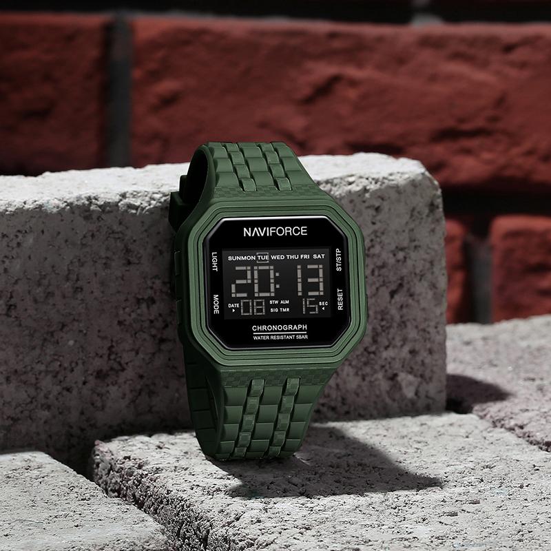 Naviforce LCD Digital Klokke for Menn Silikonreim Alarm Kronograf Dato Kalender Vanntett Utendørs Multifunksjonell Herre Gutt Klokke NF7116