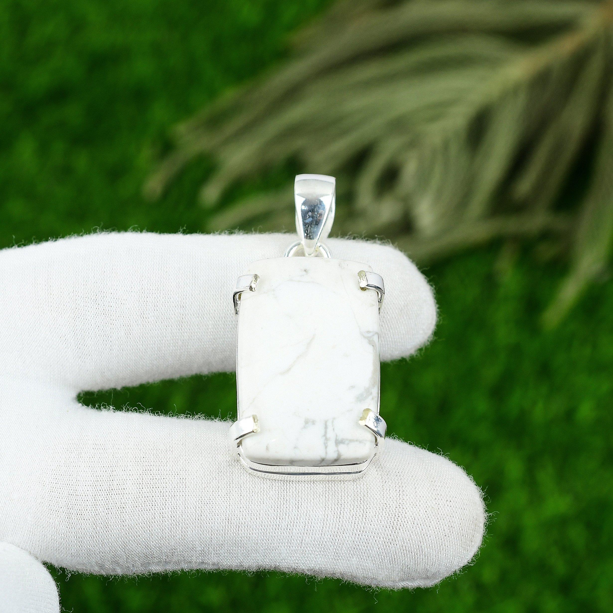 Zářivý Howlitový Kámen 925 Stříbro Narozeniny Matka Zásnuby Artisan Boho Přívěsek