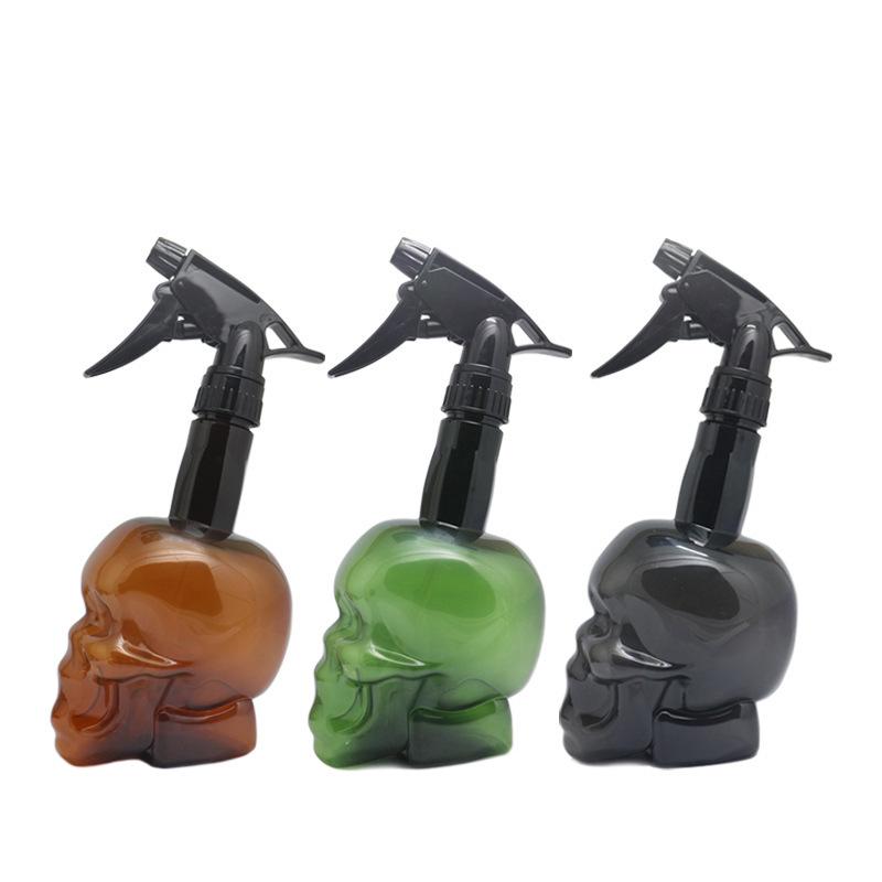Nastavitelná láhev s rozprašovačem Devil's Skull pro kadeřníky 500 ml Domácí Vlastní tryska tvaru lebky Nastavitelná retro rozprašovač Salon Barber Láhev na vodu