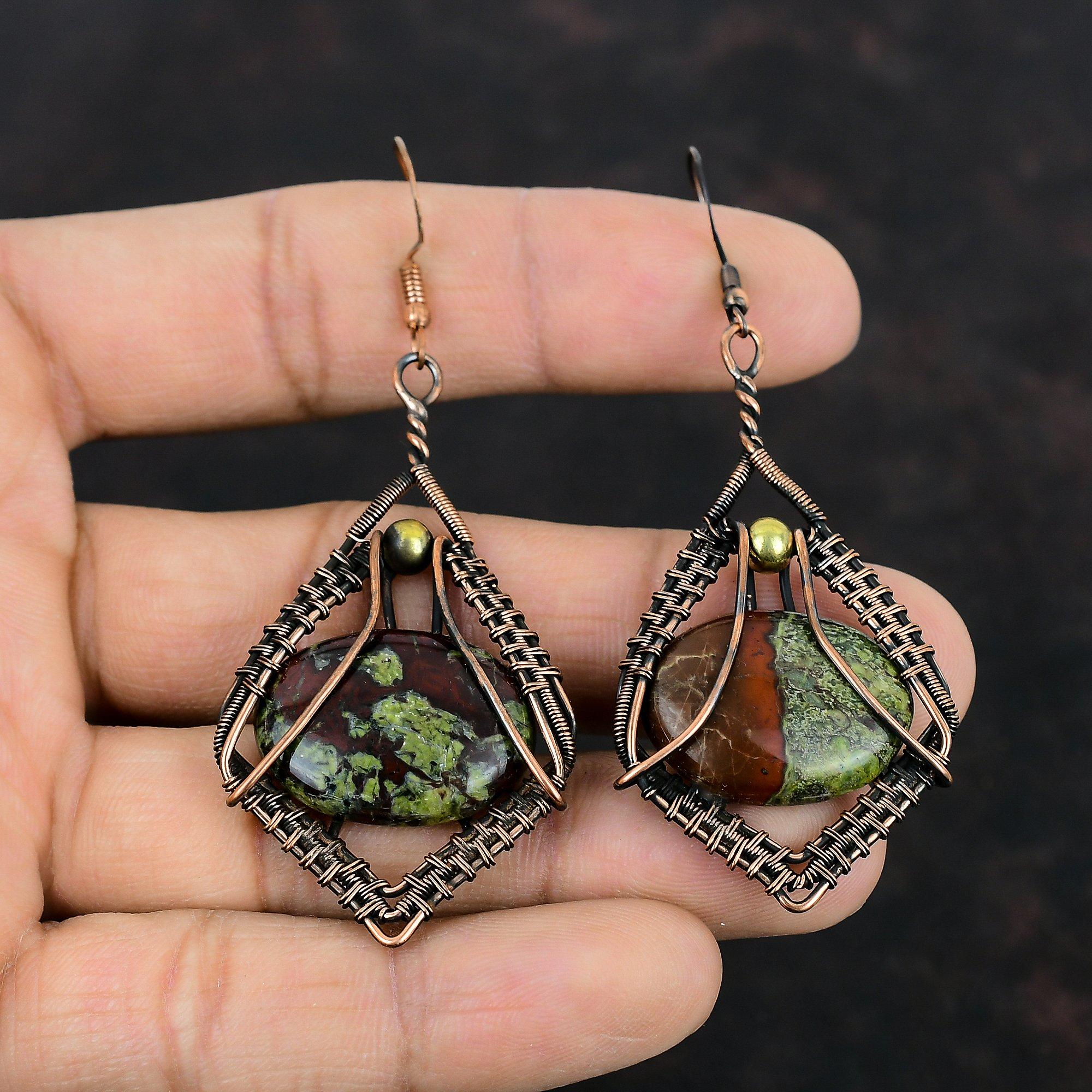 Cercei cu piatră de sânge de dragon Cercei înfășurați cu sârmă de cupru Bijuterii lucrate manual Ultimul design Cercel cu piatră prețioasă din sârmă de cupru Bijuterii Cadouri pentru prieten