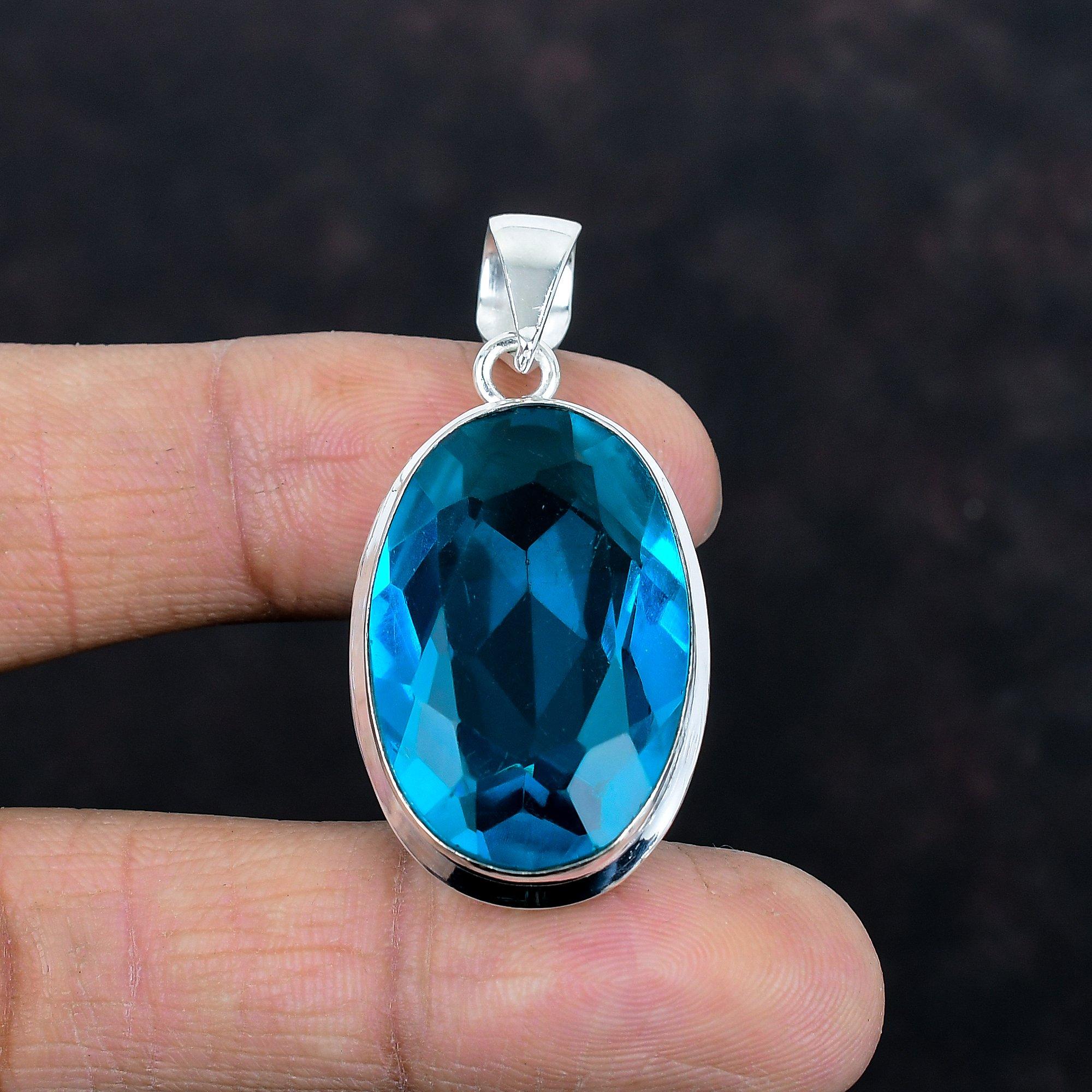 Fasetowany wisiorek z indygolitem, wisiorek ze srebra próby 925, wisiorek z kamieniem urodzinowym, biżuteria z prawdziwych kamieni szlachetnych, ręcznie robiony delikatny wisiorek, prezenty zaręczynowe