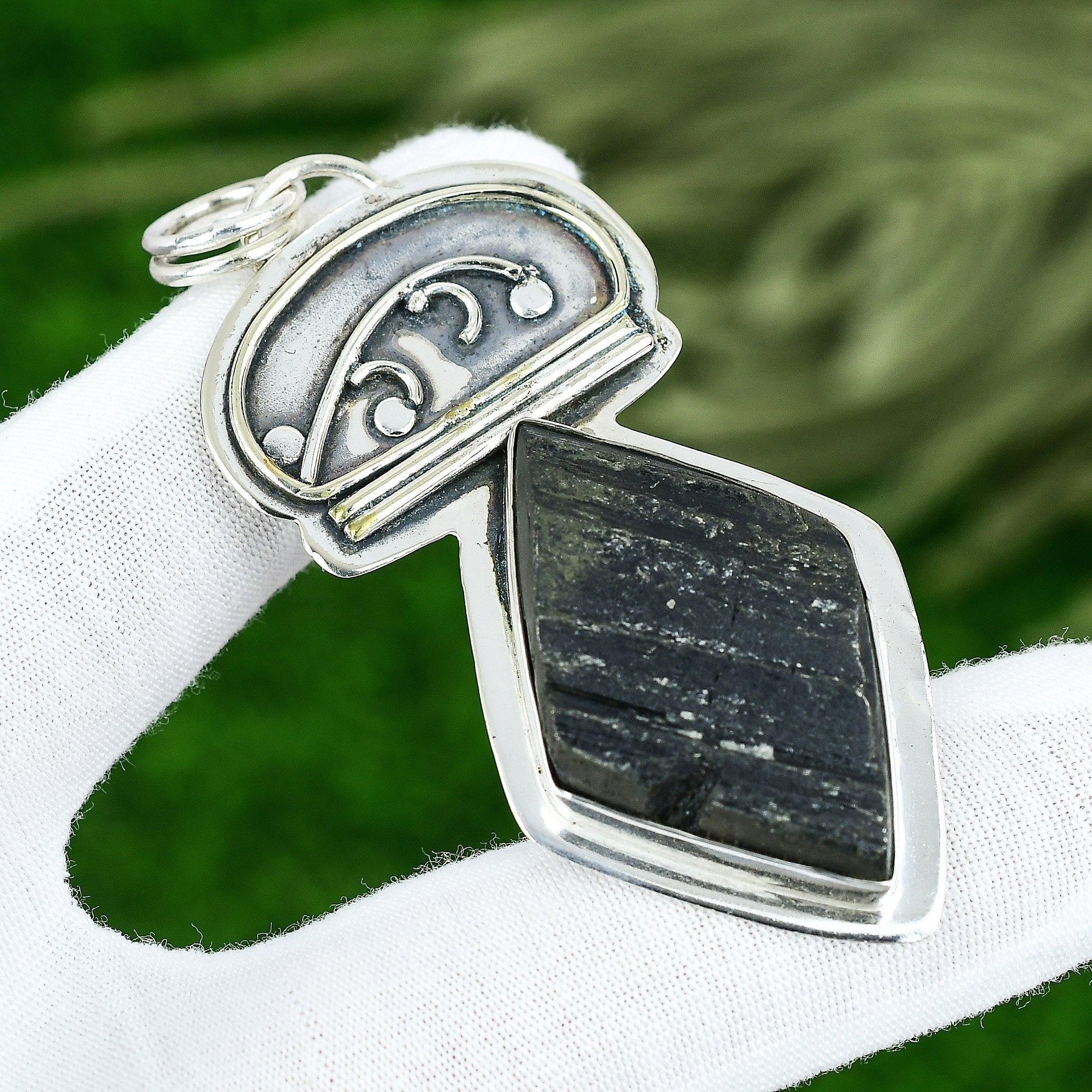 Freundschaftstag Sale Schwarzer Turmalin Rohstein Neuer Anhänger 925 Sterlingsilber