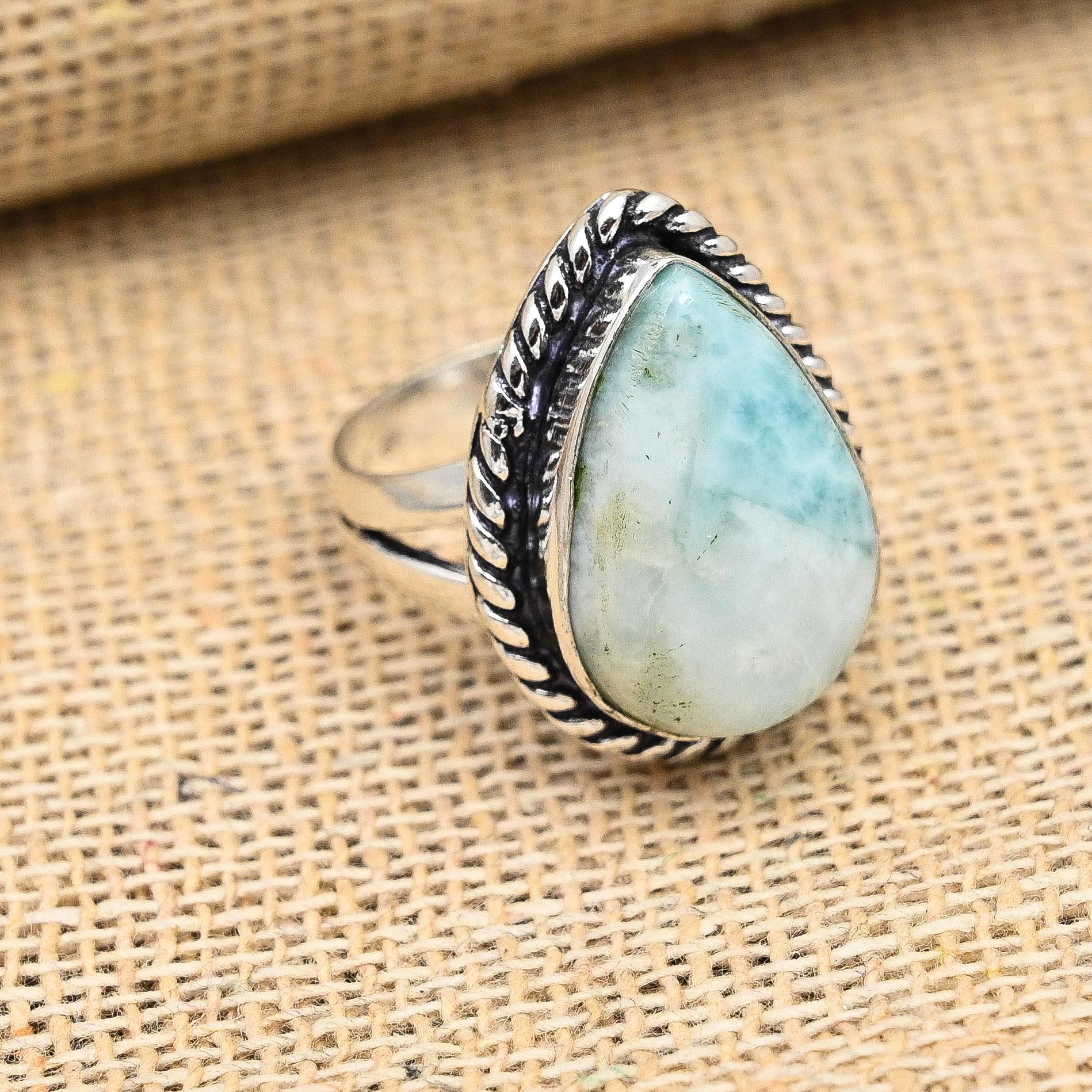 Niesamowity kamień szlachetny Larimar ręcznie wykonany pierścień ze srebra próby 925