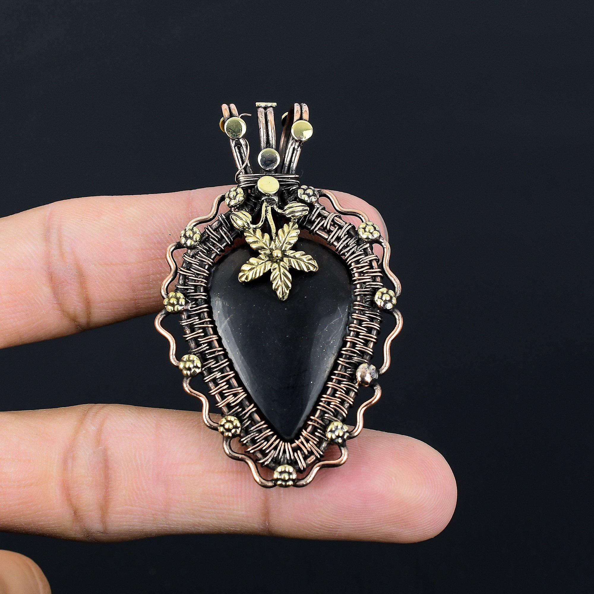 Šungitový drahokam ručně vyráběný čistý měděný drátěný přívěsek s přívěskem na památný den