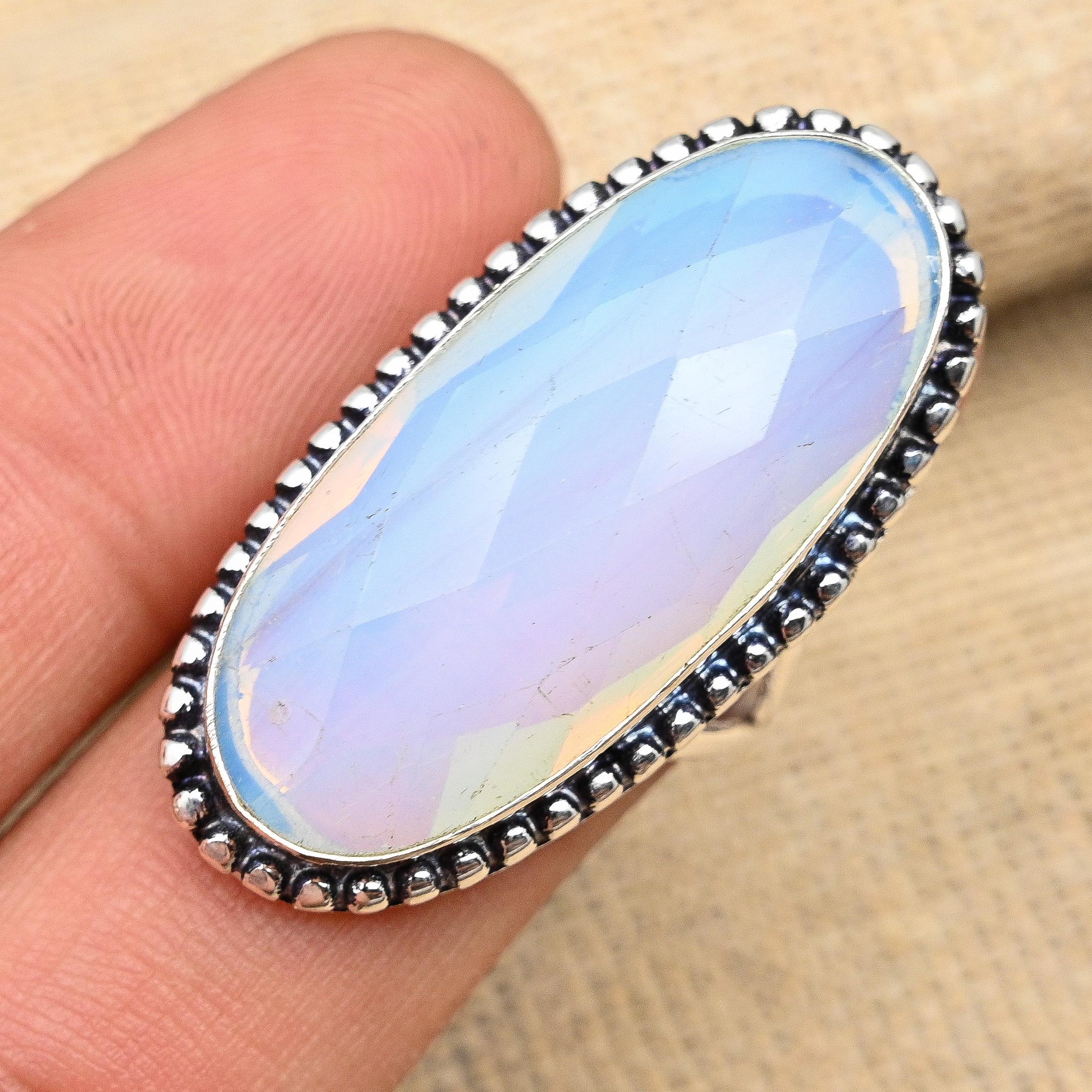 Frumoase bijuterii inel din argint 925, piatră prețioasă de opal lăptos, lucrate manual