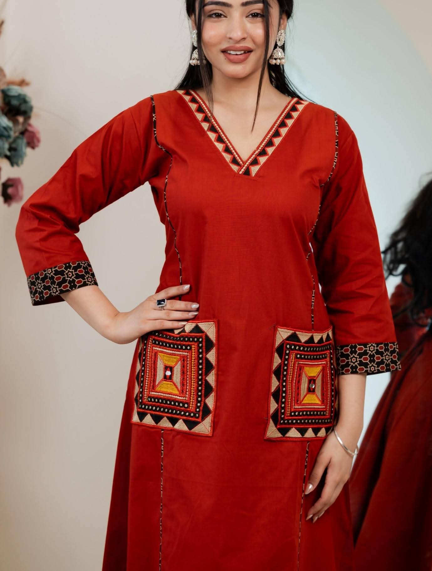 Indian Women Cotton Embroidered Kurta Pant Set Bollywood Top Tunic Kurti Party Wear Ethnic