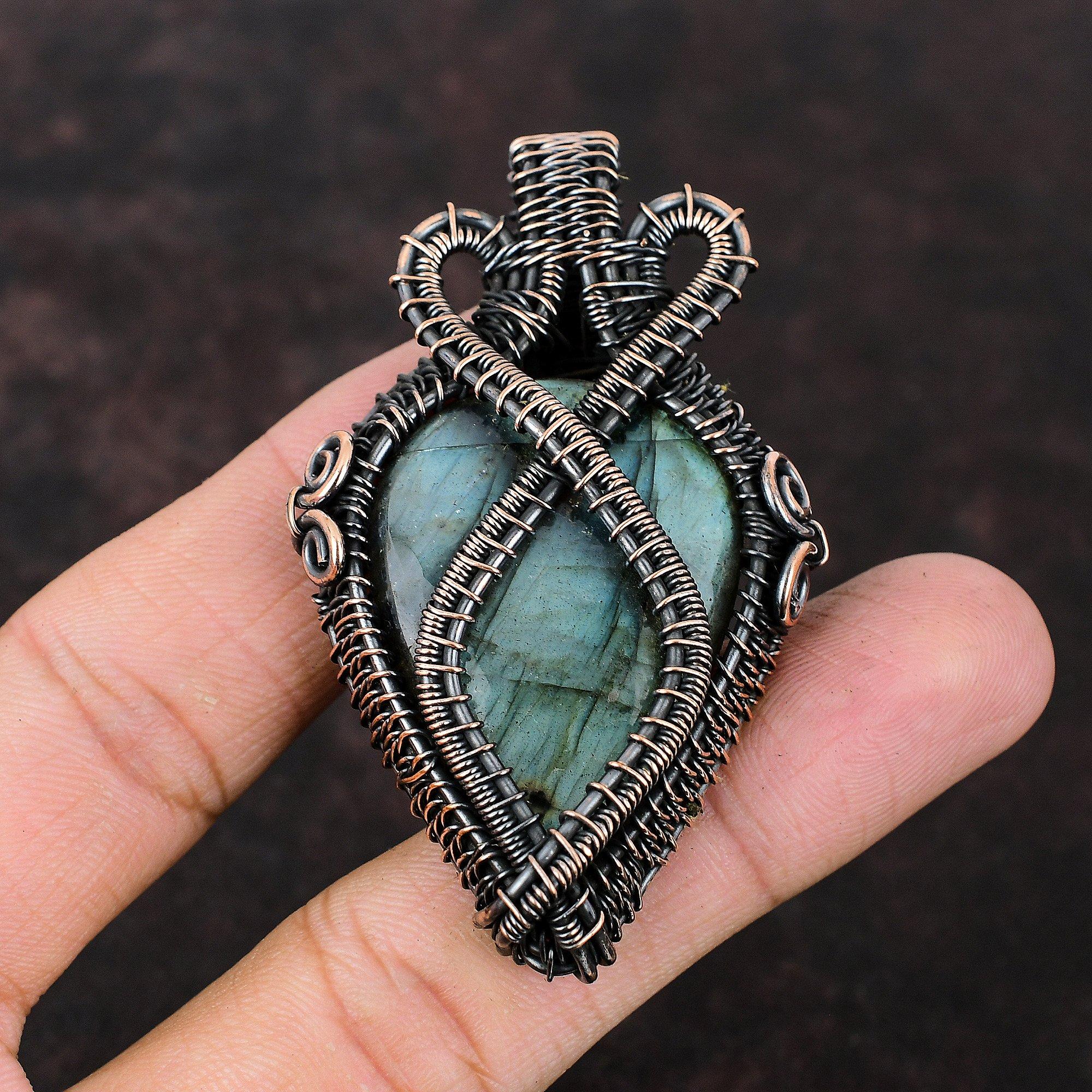 Labradorite Pendant Copper Wire Wrapped Jewelry Handmade Pendant Labradorite Jewelry For Gift Wrapped Gemstone Pendant Unique Copper Jewelry