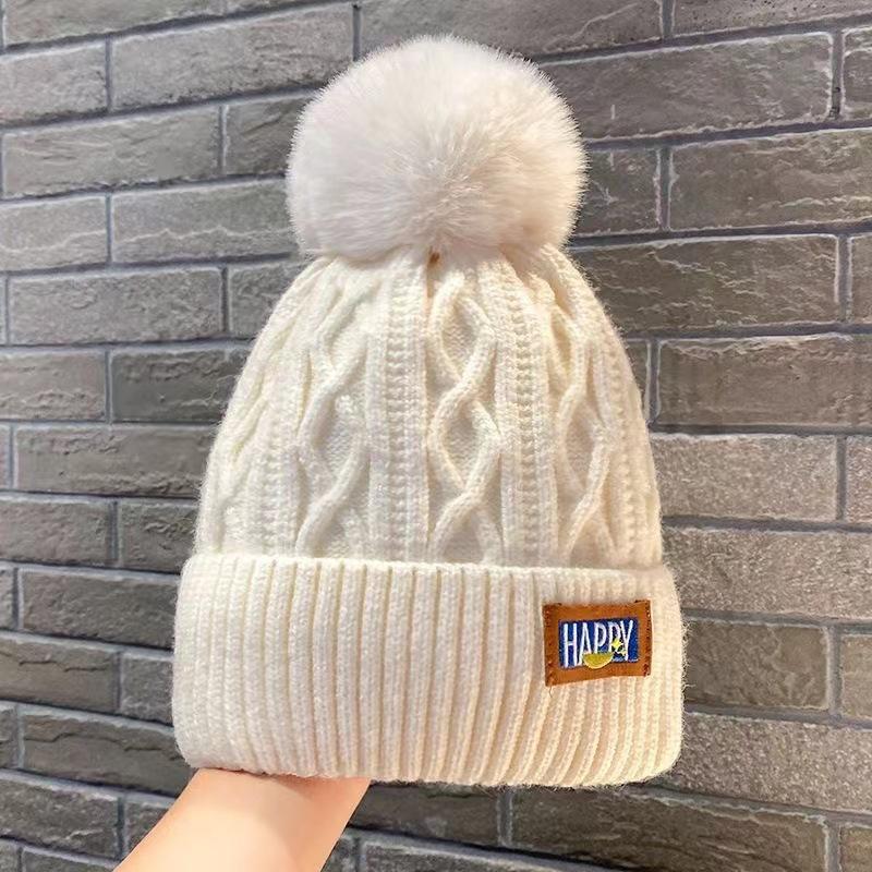 Cappelli di lana con lettera invernale Cappelli di protezione per le orecchie con berretto lavorato a maglia caldo moda femminile coreana
