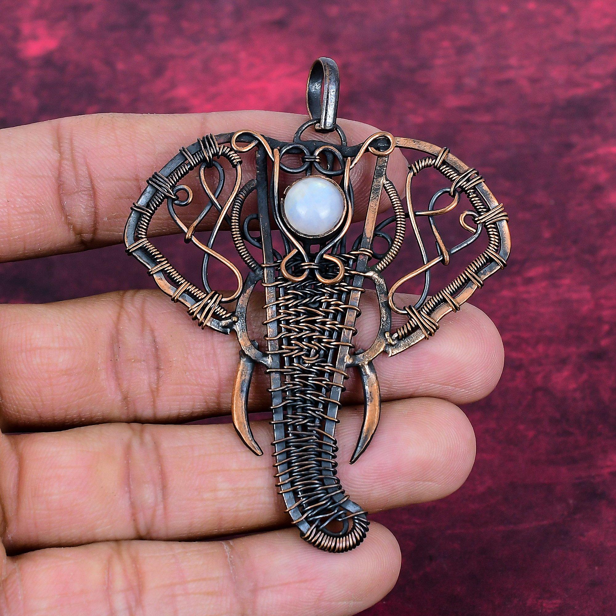 Colgante de Piedra Lunar Arcoíris Envoltura de Alambre de Cobre Joyería de Elefante Colgante de Gema
