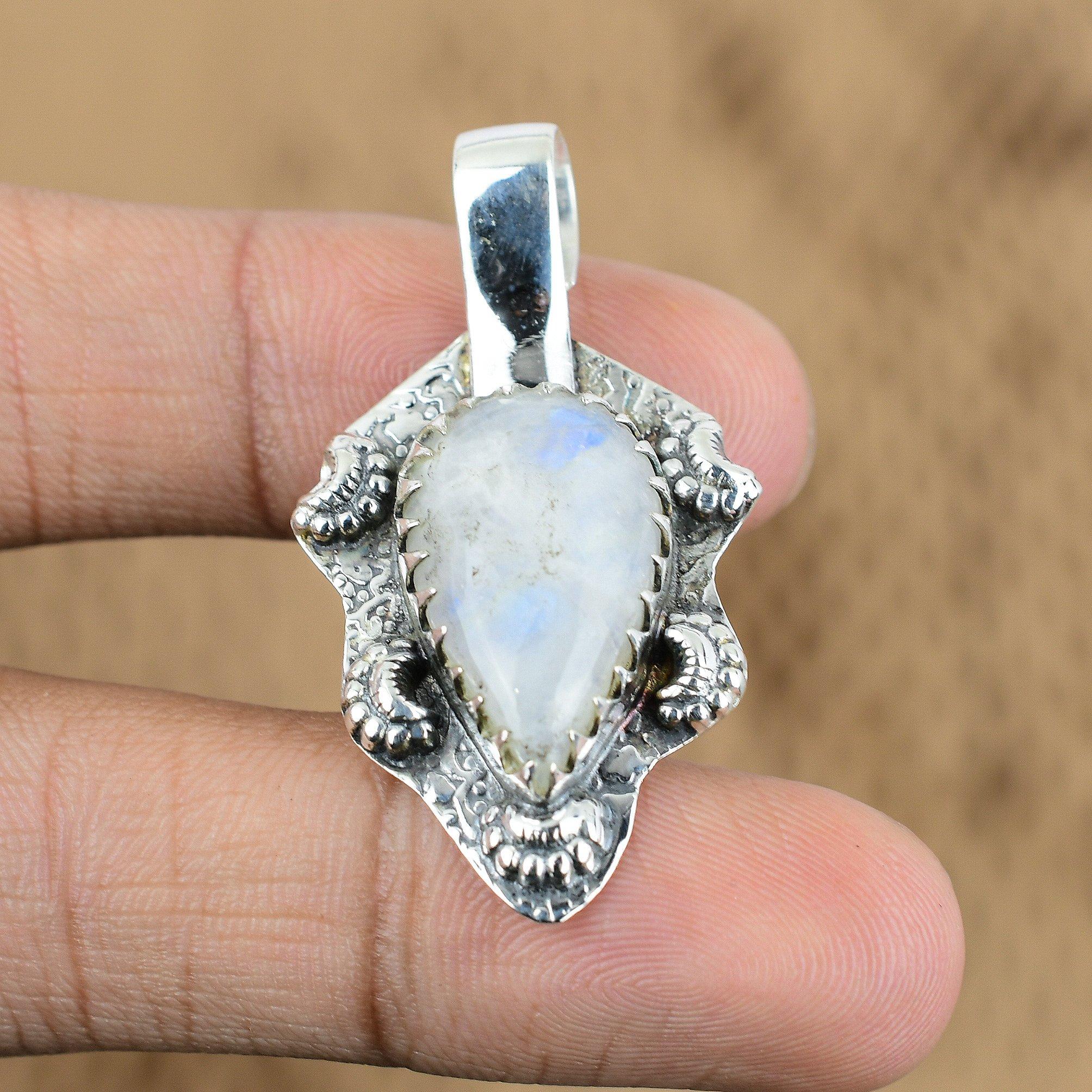 Gift For Her 925 Sterling Silver Natural Rainbow Moonstone Gemstone Pendant