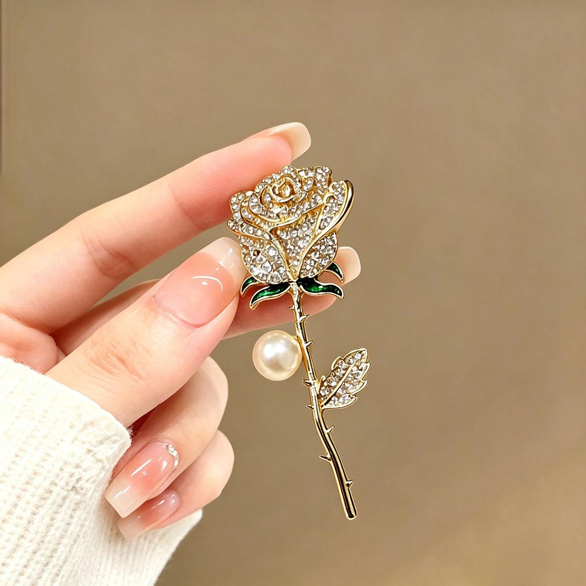 Brand New Shining Classic Rose Brooch, Autumn and Winter Coat Wear Versatile Brooch, Temperament Personality Pin for Women Accessories