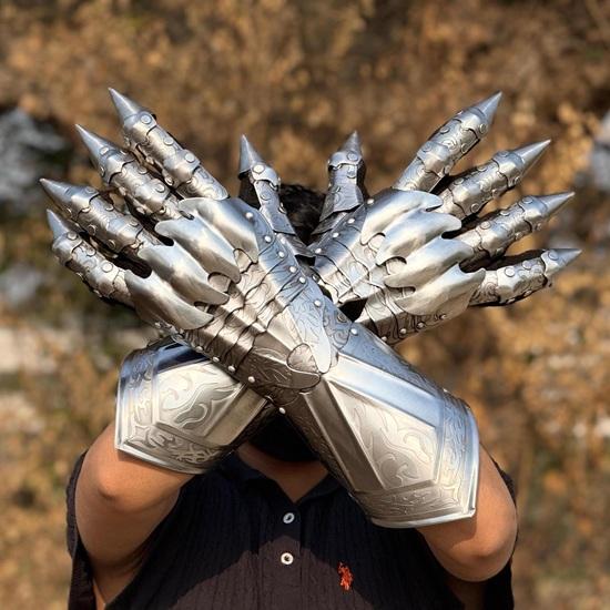 Medieval Nazgul Etching Gloves Set Medieval Knight Gothic Gauntlet Gloves Pair Best Halloween Costume Role Play Cosplay
