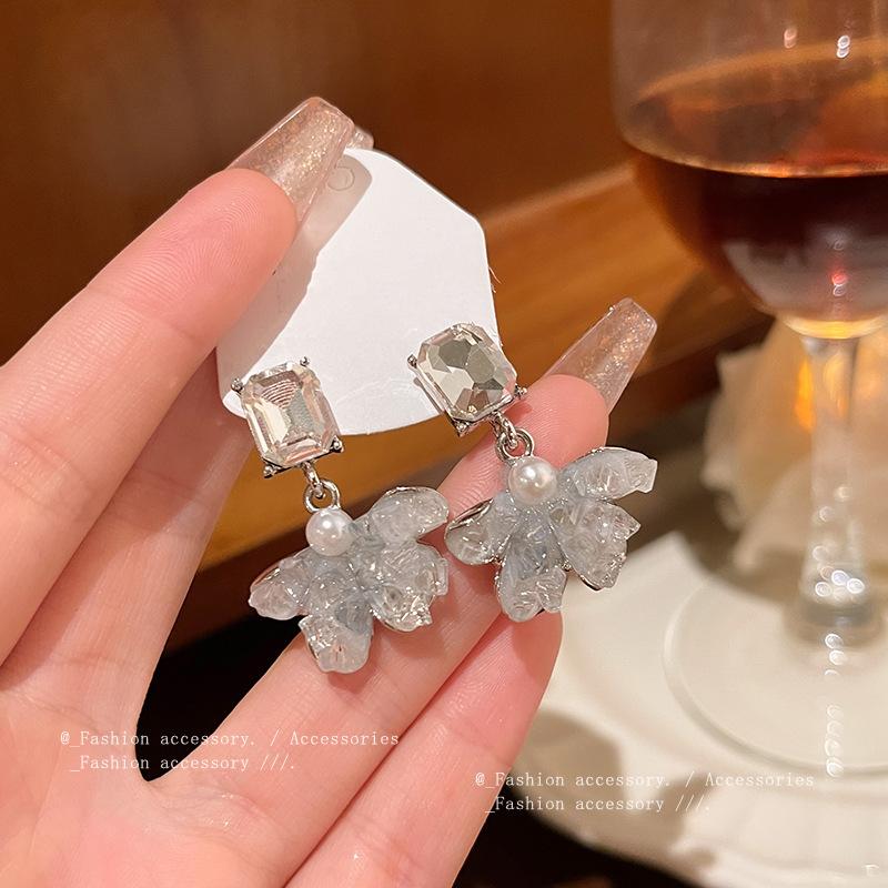 Summer Fresh Versatile Temperament Blue Broken Design Flower Earrings For Women