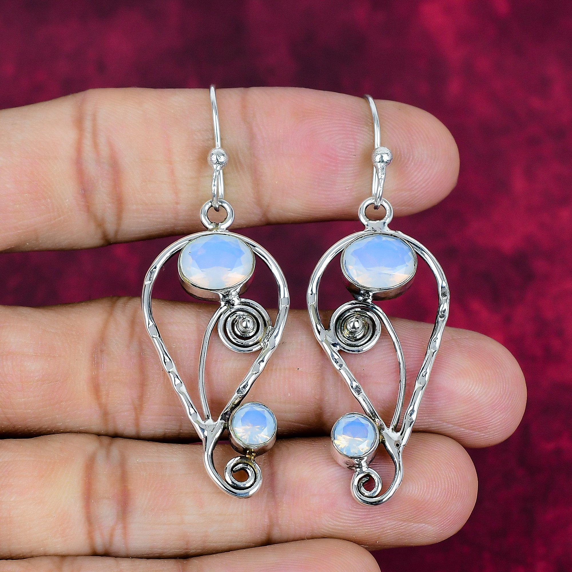 Cercei din argint 925, model Milky Opal, bijuterii lucrate manual cu pietre prețioase, cadouri pentru soție, cercei noi-nouți