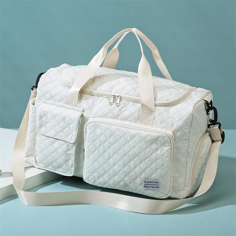 Large Capacity Durable Nylon Travel Duffle Bag,Spacious Portable Gym Sports Tote, Stylish Argyle Pattern Weekender Overnight Bag