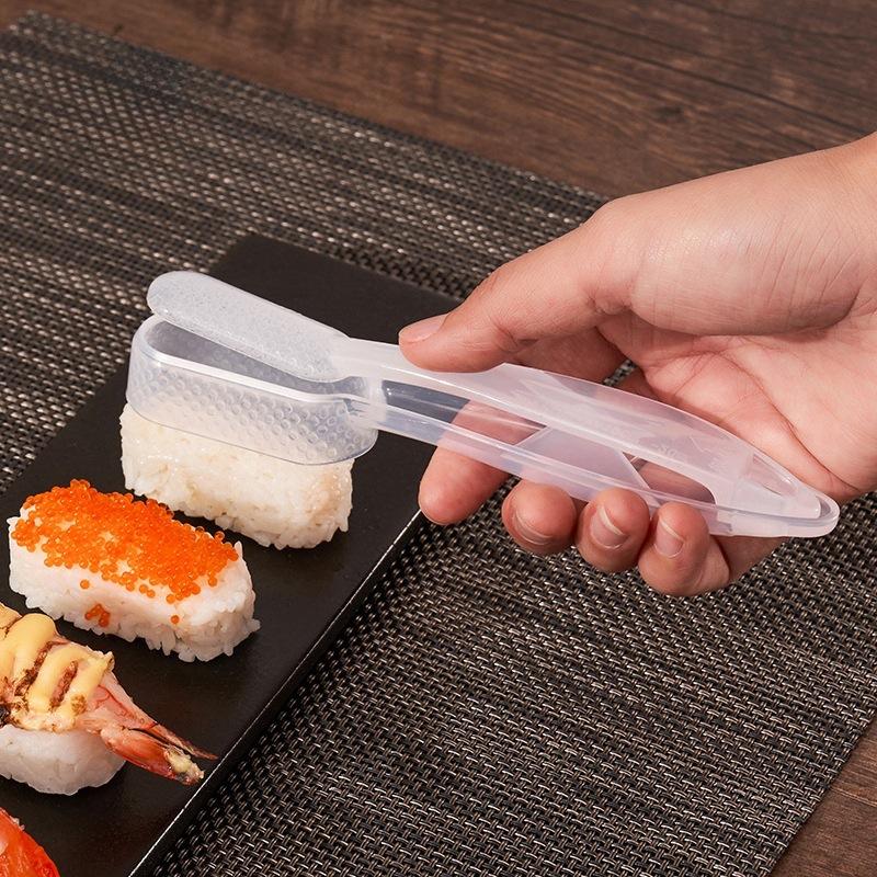 1PCS Hand-held Sushi Mold Making Single Rice Ball Mold Baby Japanese Cuisine Rice Ball Mold Tool Rice Ball Mold