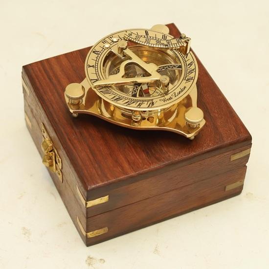 10.16 cm Brass Sundial Compass with Wooden Box Engraving Gift Nautical Décor Handmade Steampunk Travel Compass Gift