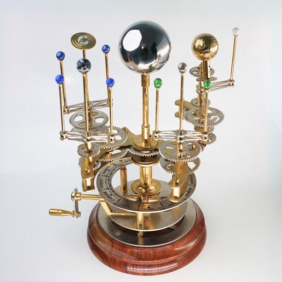 45.72 Cm Luxury Art Piece for Book Shelves Brass and Steel Orrery A Larger Model of the Solar System with Planets