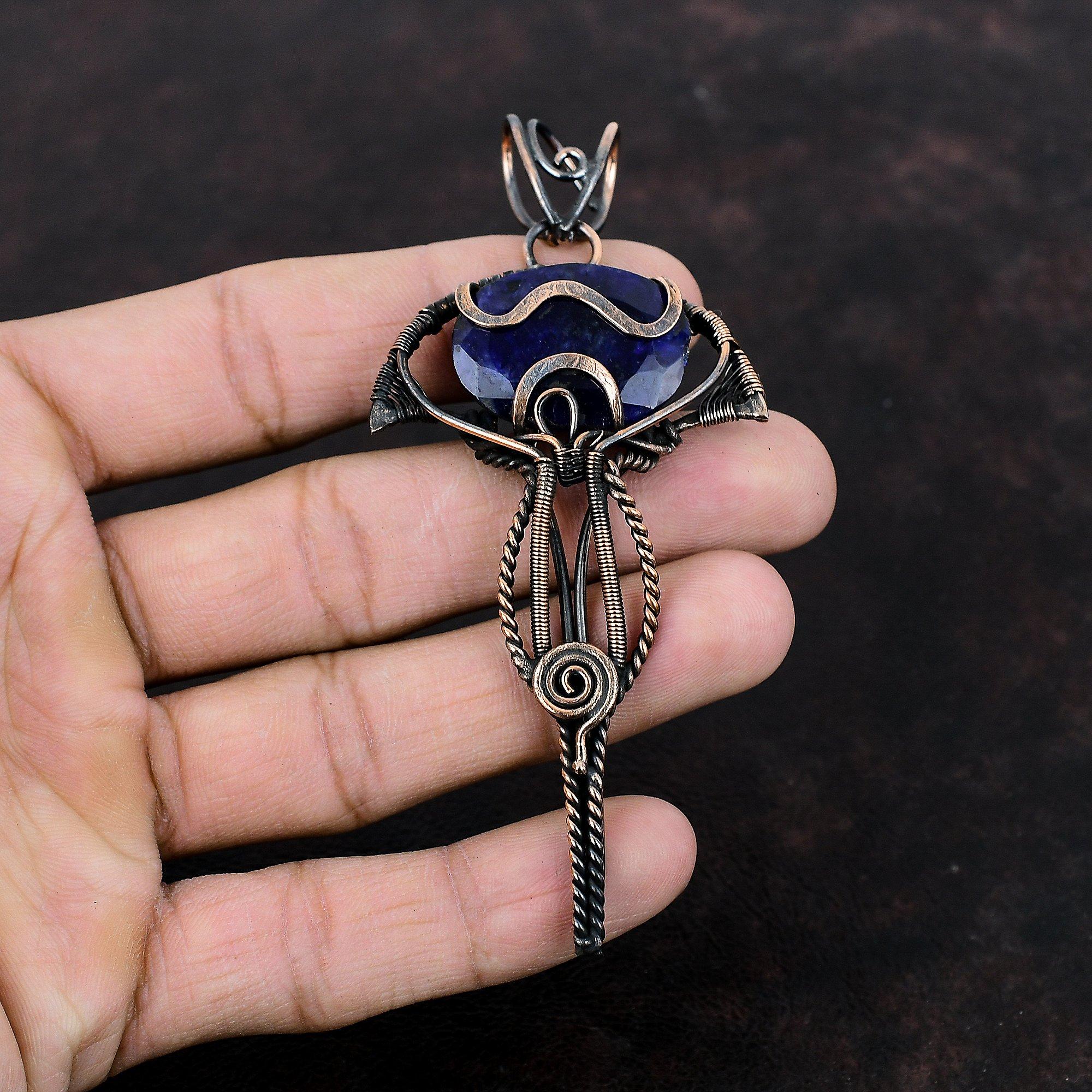 Facettierter Blauer Saphir Anhänger Kupferdraht umwickelter Anhänger Edelsteinanhänger Geschenk für besonderen Anlass Handgefertigter Anhänger Sehr hübscher Kupferschmuck